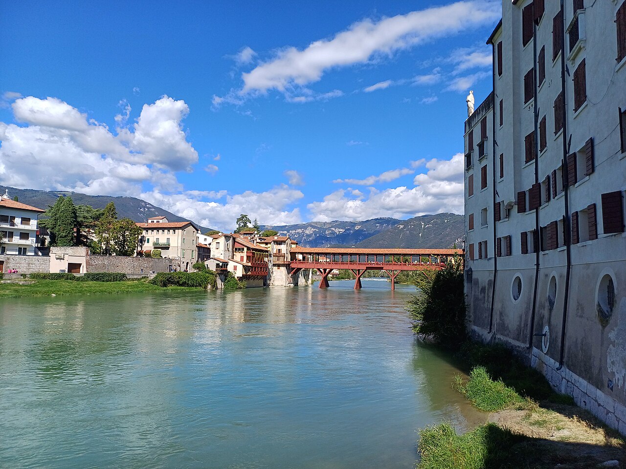Ponte Vecchio (Ponte degli Alpini)